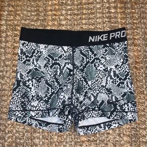 Nike Spandex Shorts✔️